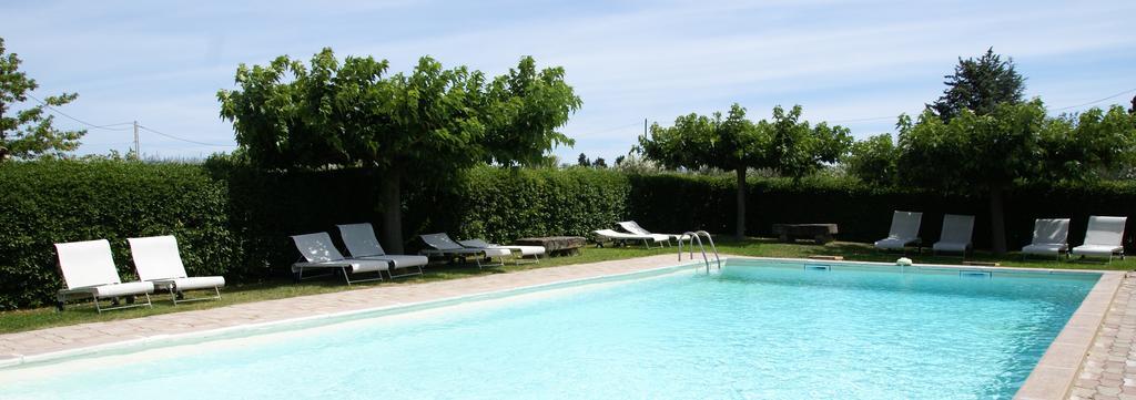 Le Vieux Platane Hotel Cairanne ภายนอก รูปภาพ